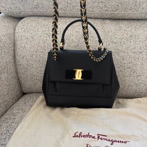 Ferragamo Carrie bag mini